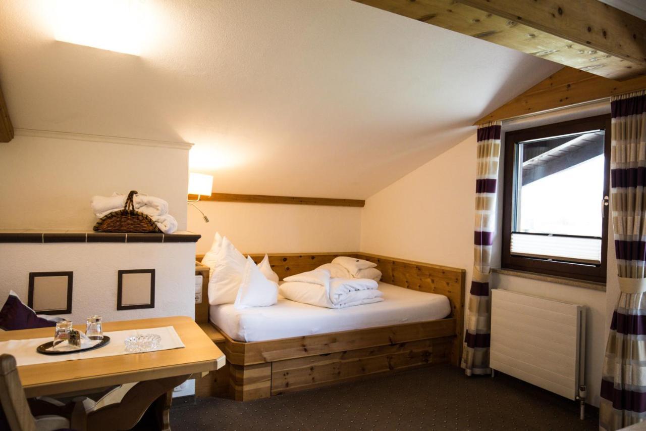 Landhaus Schnoeller Tannheim Eksteriør bilde
